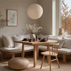 Gemütliche Ecke mit Holztisch, Bank und Stuhl. Perfekte esstisch inspo für entspannte Mahlzeiten.