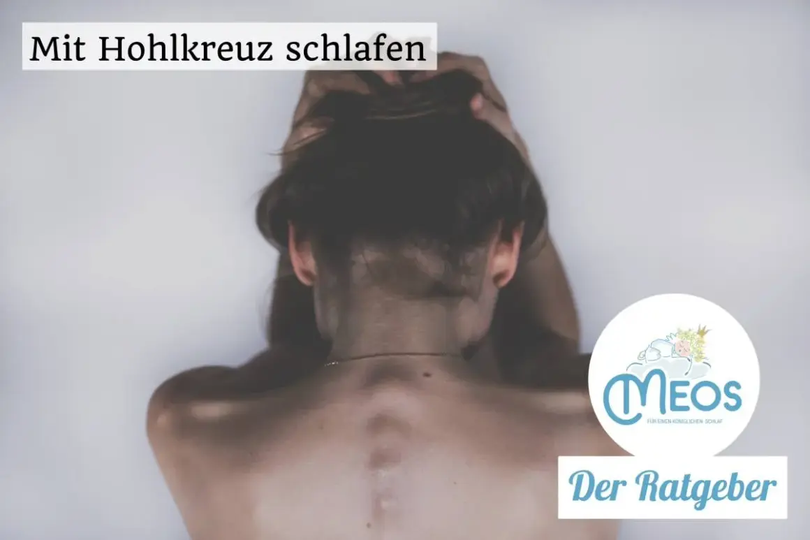 Frau mit Hohlkreuz, die sich die Haare greift. Der Text "Mit Hohlkreuz schlafen" und das Logo "Meos - Der Ratgeber" sind sichtbar.