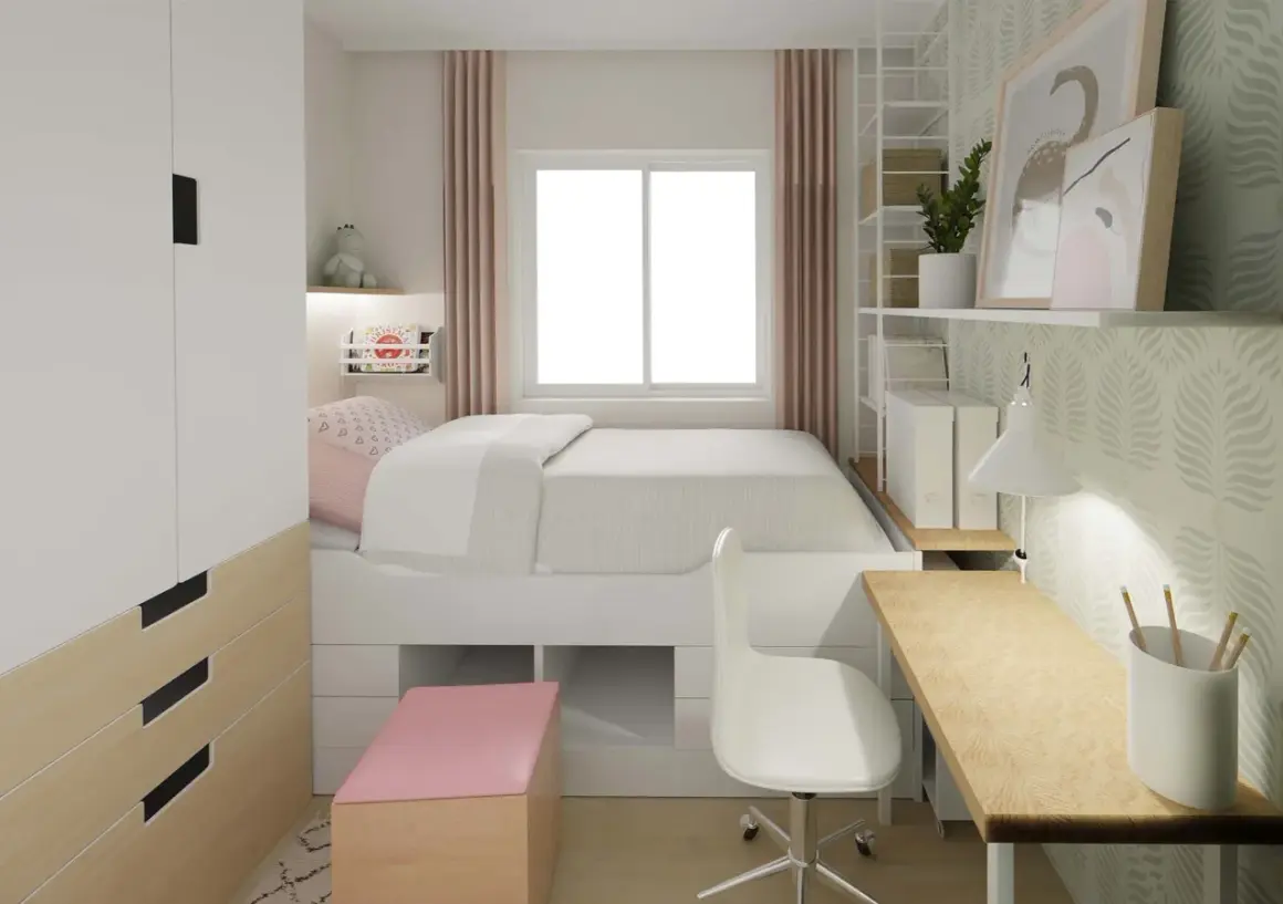 Ein helles, aufgeräumtes Kinderzimmer im Stil des Minimalismus. Ein weißes Bett mit integrierten Schubladen, ein Schreibtisch mit Lampe und ein Kleiderschrank.